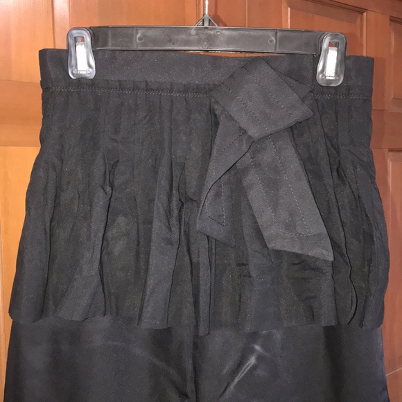 Marc Jacobs Skirt w/Ruffle, Black, Size 4 - Picture 2 of 14